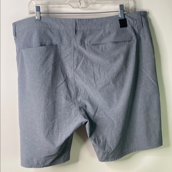 Vuori Gray Men's 38 Flat Front Shorts - Picture 5 of 9
